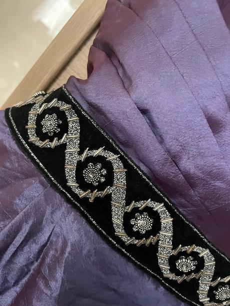 Spolocenske saty, 38