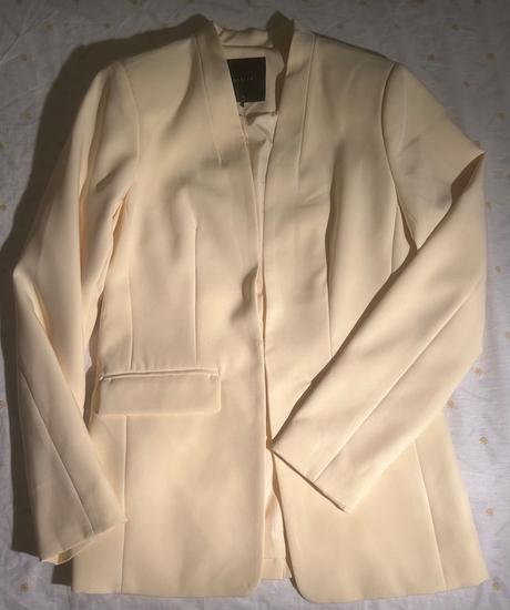 Kostým bledožltý, mohito,32