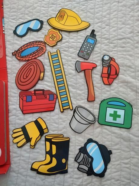 Kniha s puzzle raz zo mňa bude hasič,
