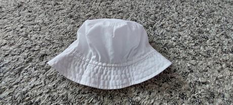 Jemný tenký reguľovateľný klobúčik cca. 110, 110