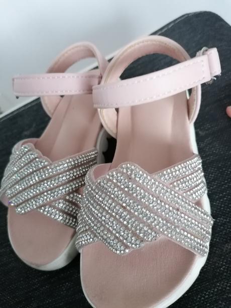 Sandalky pre dievčatko, 25