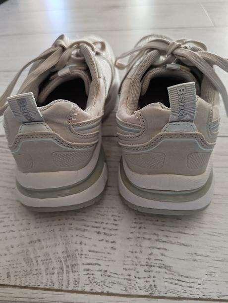 Predám tenisky bench č. 37, 37