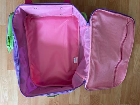 Skolska alebo cestovna taska,