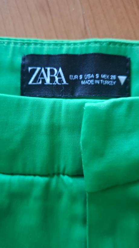 Damske kraťasy, zara,s
