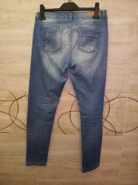 Jeansy, 40
