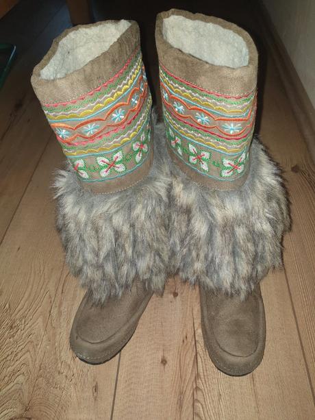 Krasne cizmy z rakuska, 36