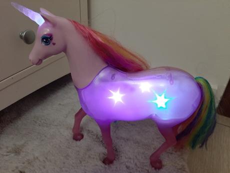 Barbie kúzelný jednorožec dreamtopia, 