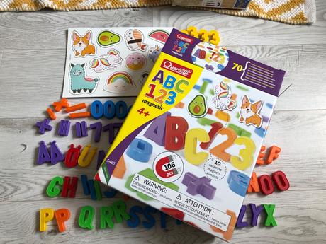 Magneticka abeceda a čísla, 