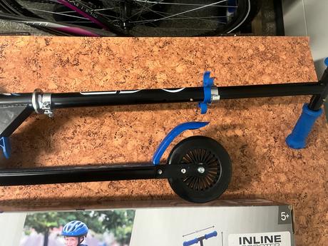 Detský bicykel,  kolobežka, chrániče topánok, 16