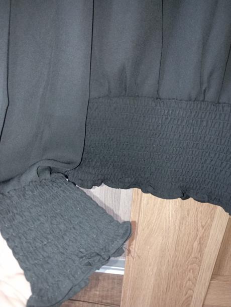 Čierna blúzka, gate,s