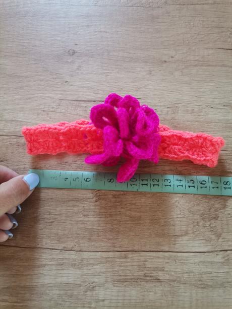 Strikovana set - čelenka a topánočky, 