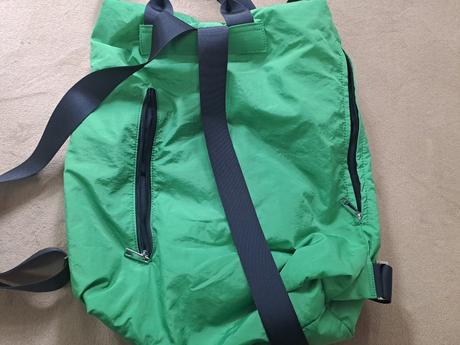 Zeleny ruksak od reserved, reserved