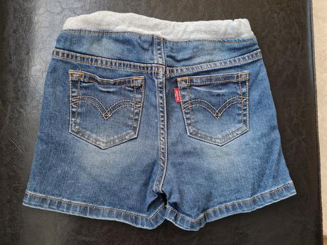 Uzasne kratase levis, levis,110