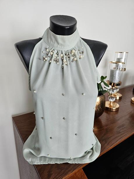 Blúzkový top s perličkami, s