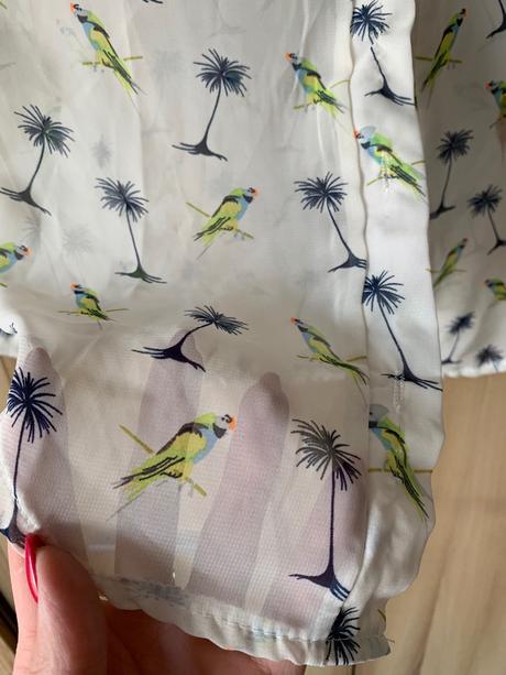 Blúzka s papagájovým vzorom, s