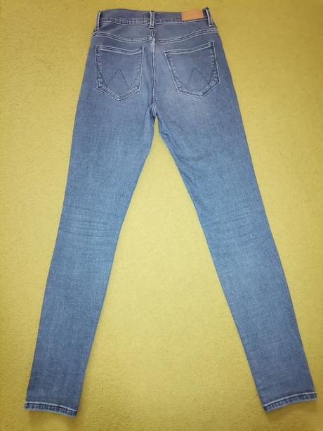 Dámske /dievčenské rifle w26 l32, wrangler,s