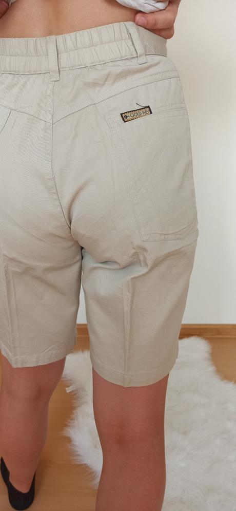 Šortky pre dámy, 26 / 28