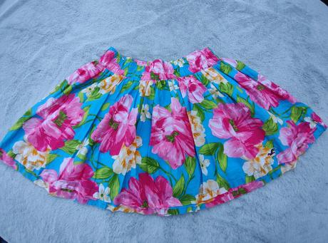 Sukňa, atmosphere,40