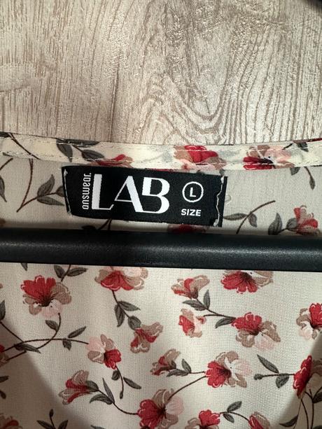 Kvetinové šaty s opaskom, l