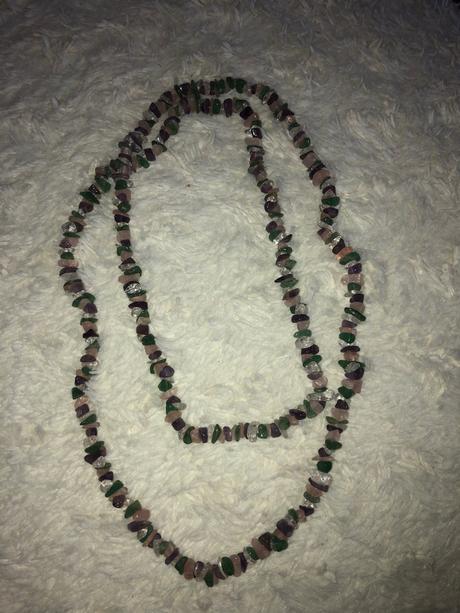 Dlhy nahrdelnik ruženín+ametyst+krištáľ +avanturín,