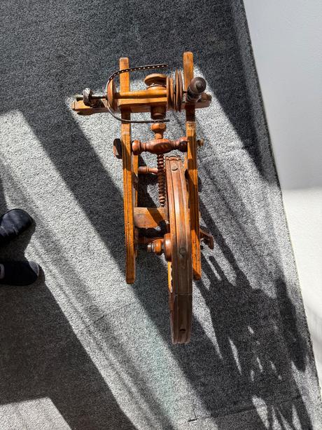 Tradičný drevený kolovrat, 