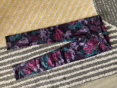 Kvetinkové rifle, takko,152