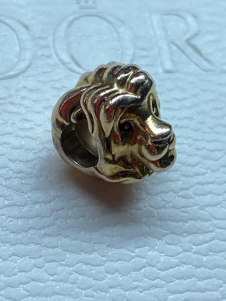 Pandora lev, pandora