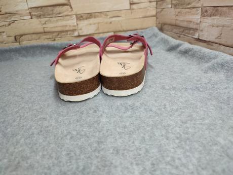 Jasný 43 - celokožené ružové sandále, 43