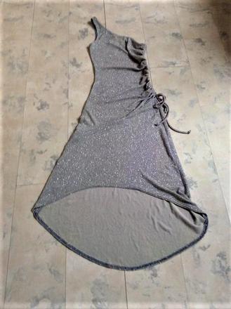 Extravagantné lurexové šaty, 34