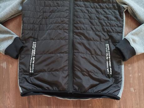 Mikina, chapter young,m