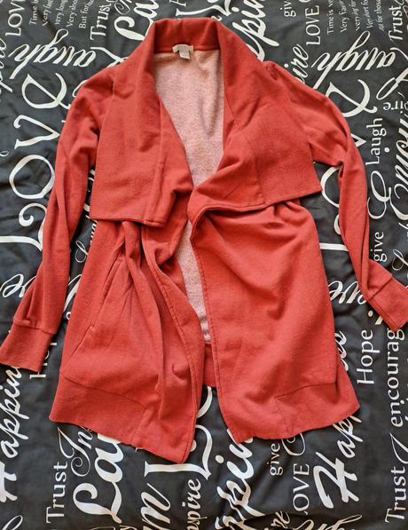 Tehlovy kardigan, amisu,s