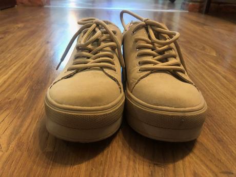 Tenisky s vyvýšenou podrážkou, 37