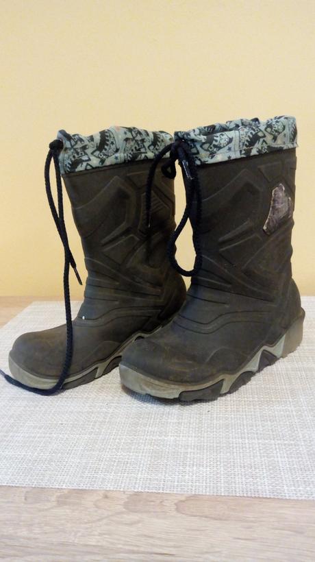 Blikajúce gumaky, lupilu,26