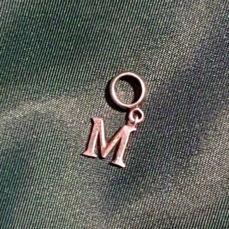 Privesok ' m ' - striebro,