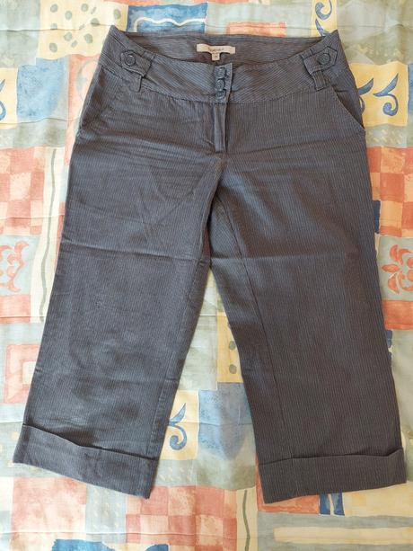 Nohavice tmavosede, pod kolena, 36, zn. reserved, reserved,36