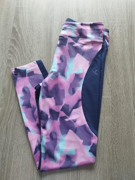 Funkčné legíny, decathlon,152