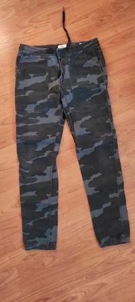 Maskáčové rifle, joggery, tapered fit, c&a,32