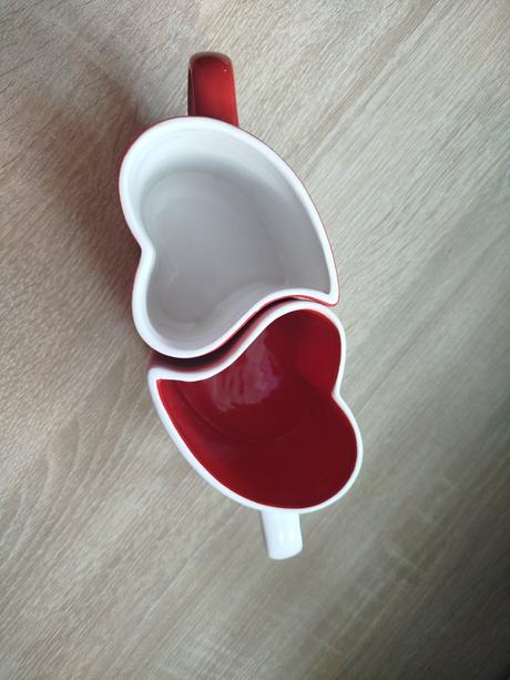 Hrnčeky ,, srdiečko ,,, 