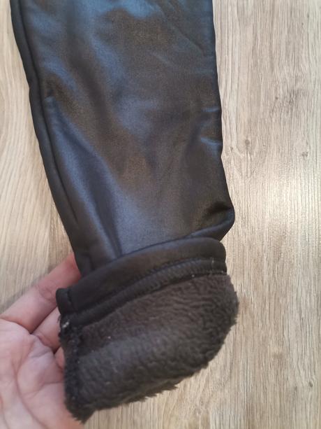 Dievčenské koženkové zateplene legíny, 122