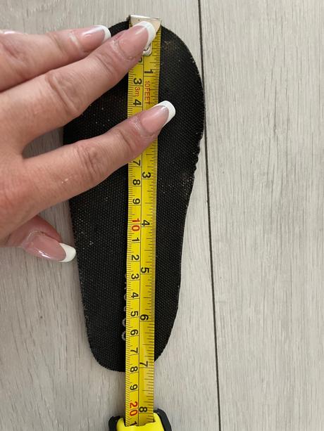 Gumáky, reserved,28