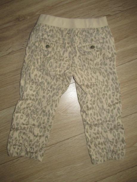 Trojštvrťové nohavice, c&a,122