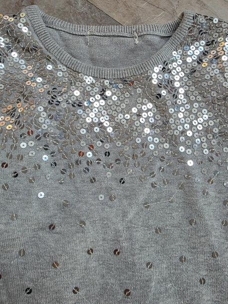 Sivé šaty s kamienkami 116/122, 116