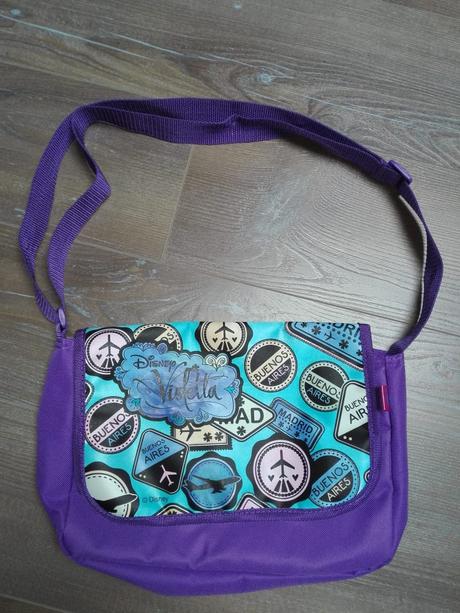 Violetta disney kabelka, 