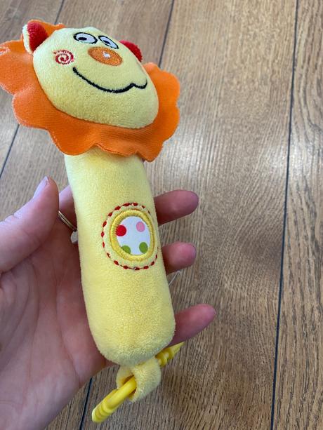 Hrkálka a hryzátko,