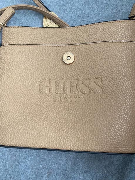 Kabelka guess, 
