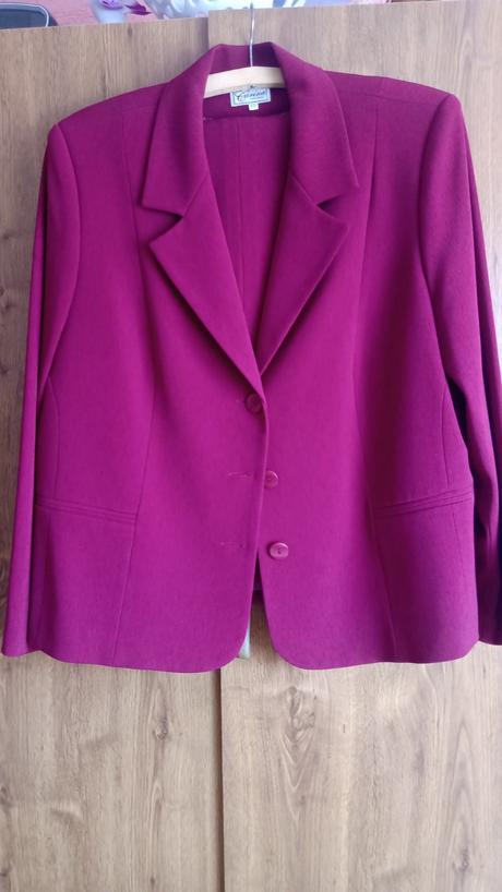 Kostým damsky, 50