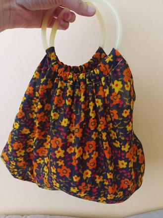 Retro nakupna taska, 