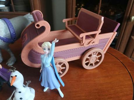 Krásne postavičky z rozprávky frozen, 