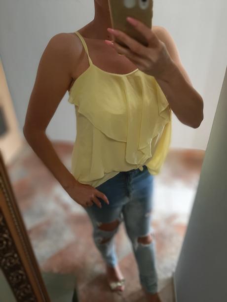 Top s volanikom uni veľkosť, m