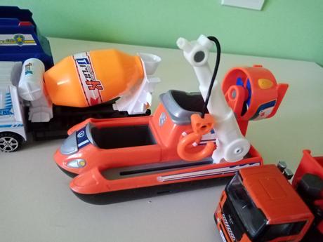 Kovové, plastové autá-19,20 cm,